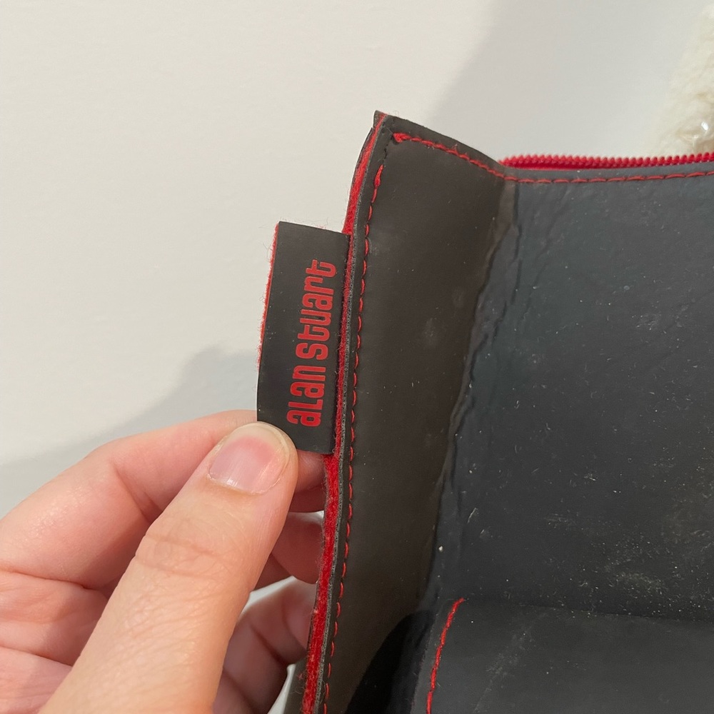 University of Georgia purse/bag with matching wallet - Picture 2 of 10